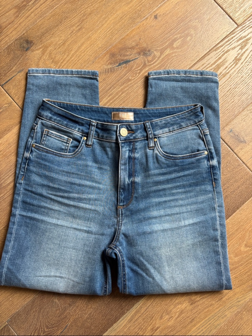 Kut from the Kloth Medium Blue Straight Leg Jeans